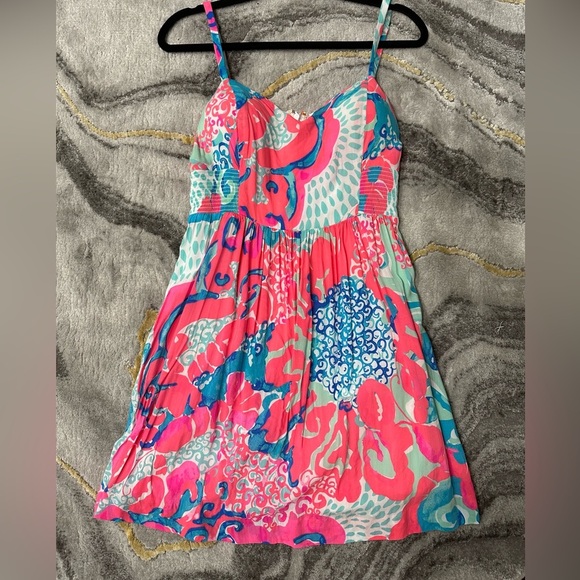 LILLY PULITZER DRESS! Size 8! EXCELLENT NEW - Picture 1 of 3